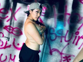 EmaCorine Boobs Liveshow - Photo 10/24