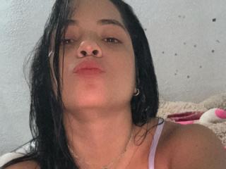 SofiaPagie Blowjob XXX Cams - Photo 8/14