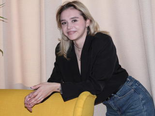 EmilyChristie Seins Liveshow - Photo 8/9