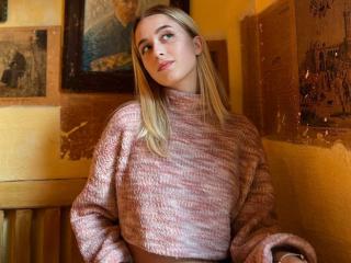 Izida Hot Pussy - Photo 23/107
