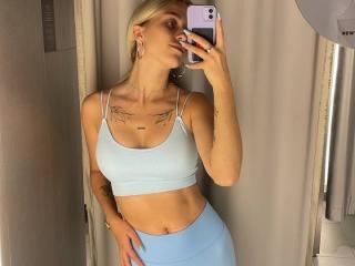 Izida Hot Pussy - Photo 27/107