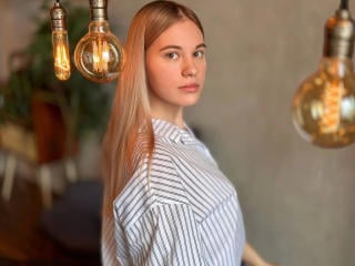 Watch  MayaSweeety-hot live on XLoveCam