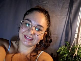 ArianneHot live cam model at XLoveCam