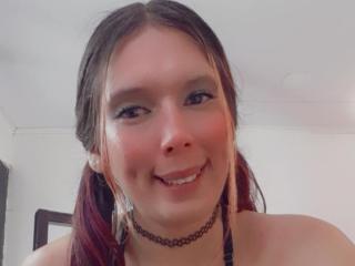 NatashaIslerr live cam model at XLoveCam