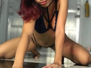 AliceMoor Webcam Porno Live - Photo 19/26