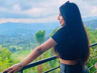 NinaDeville live cam model at XLoveCam