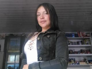 MarthinaStuarh live cam model at XLoveCam