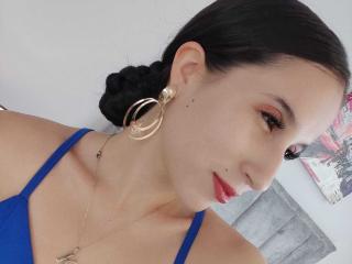 CamillePetit live cam model at XLoveCam