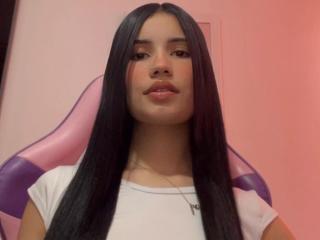 AliceDumont Webcam Porno Live - Photo 4/5