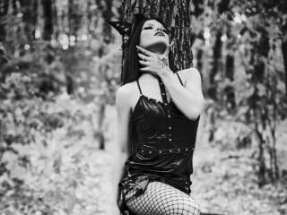 RinaQueenie Sex Brunette - Photo 20/21