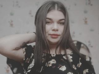 SophieApple live cam model at XLoveCam