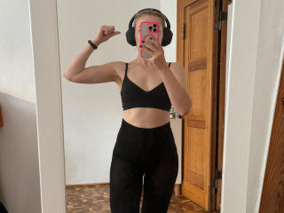 MiaFlirt Hot et Sexy Liveshow - Photo 6/21