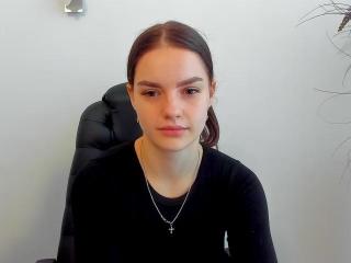 Grais live cam model at XLoveCam