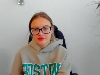 ErikaSims live cam model at XLoveCam