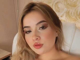 ScarletRhyss Blowjob XXX Cams - Photo 20/37