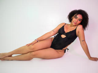 NaomiDupont live cam model at XLoveCam