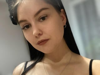 MagdalenaPretty live cam model at XLoveCam