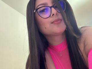 JessiCornera live cam model at XLoveCam