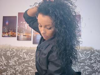 Lovelybrowniee Anal en Webcam Live - Photo 8/21