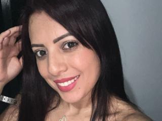 Anne69z live cam model at XLoveCam