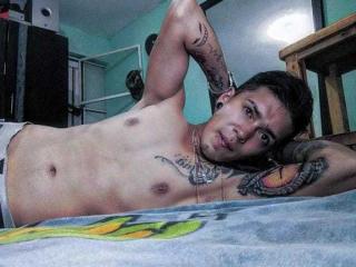 DicksonClark live cam model at XLoveCam