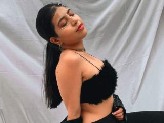 PauletteDurand live cam model at XLoveCam