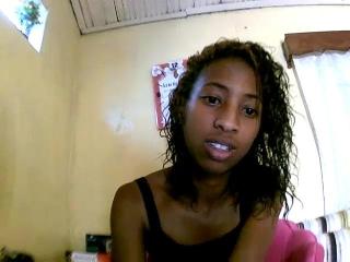 CindyCuteX live cam model at XLoveCam