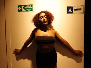 AmberQueeny Webcam Porno Live - Photo 383/458