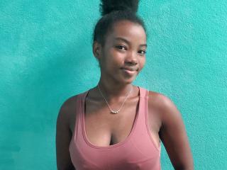 Watch Vaniilla Live on XLoveCam