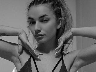 IngridI Hot Pussy - Photo 18/21