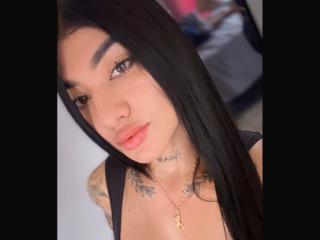 Watch  KittySwt live on XLoveCam