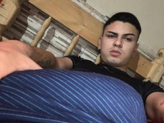 SarethOky live cam model at XLoveCam