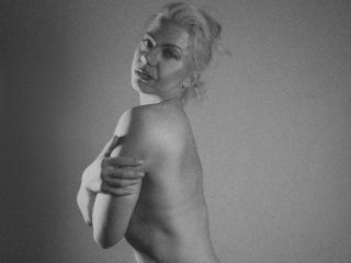 CharlotteDesire Webcam Sexe Direct - Photo 8/17