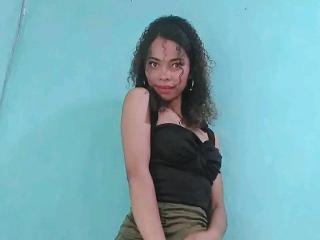 Murellah69 live cam model at XLoveCam