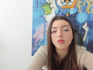 Klarisaa live cam model at XLoveCam