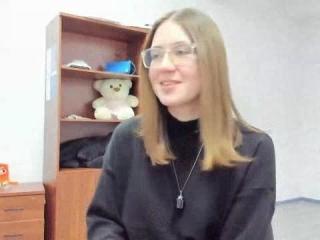 IsleBelle live cam model at XLoveCam