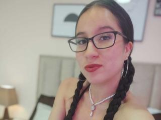 CamillePetit Webcam Sex Direct - Photo 10/21