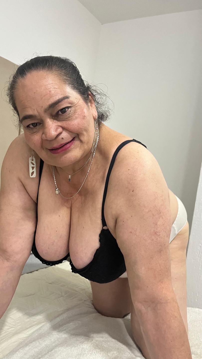 QueenMatturex from XLoveCam