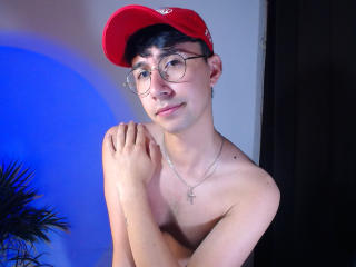 Photo de OliverHot69