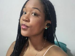 TaniaMaria live cam model at XLoveCam