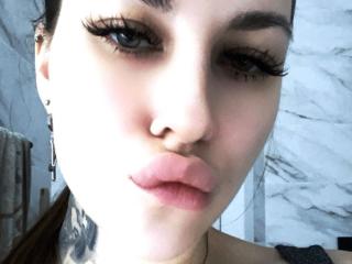 SonyaForster live cam model at XLoveCam