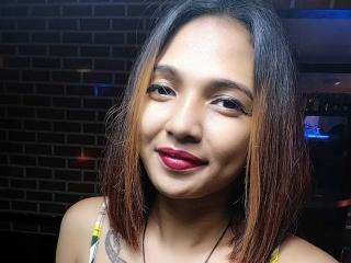 FrenchyMulan live cam model at XLoveCam