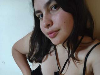 AliceMoure Webcam Porno Live - Photo 31/47