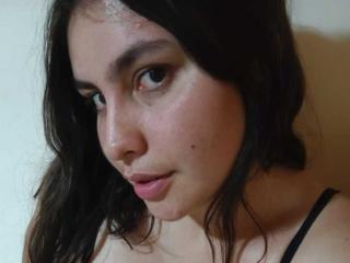 AliceMoure Webcam Porno Live - Photo 32/47