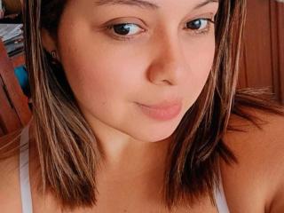 IdyllaJhones Chatte en Chaleur - Photo 14/21