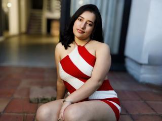 EmilyXHank Boobs Liveshow - Photo 7/12