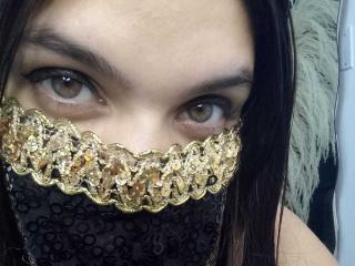 AniisaAli live cam model at XLoveCam