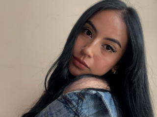 AprilMejia Webcam Porno Live - Photo 23/42