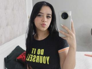 AmyFoster Webcam Porno Live - Photo 9/39