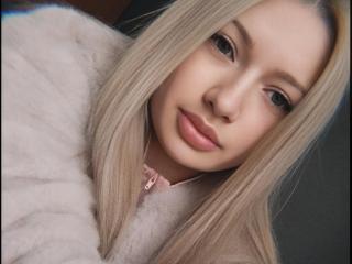 MikkiShows Image Gallery